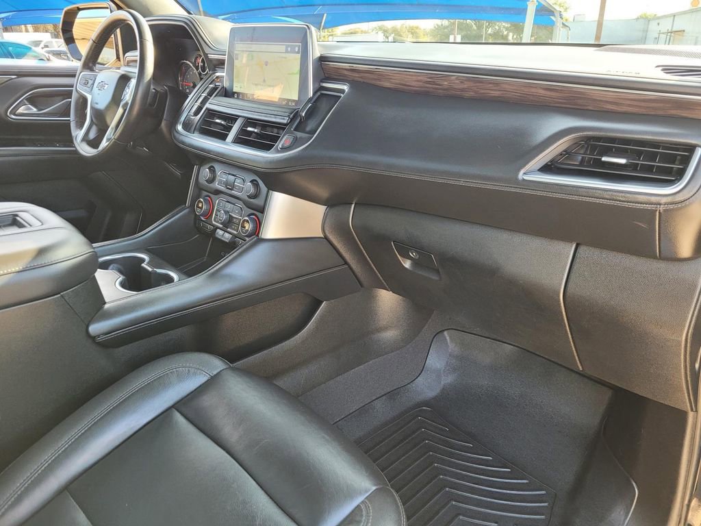 Used 2021 Chevrolet Tahoe Z71 w/ Rear Media and Nav Package image 9