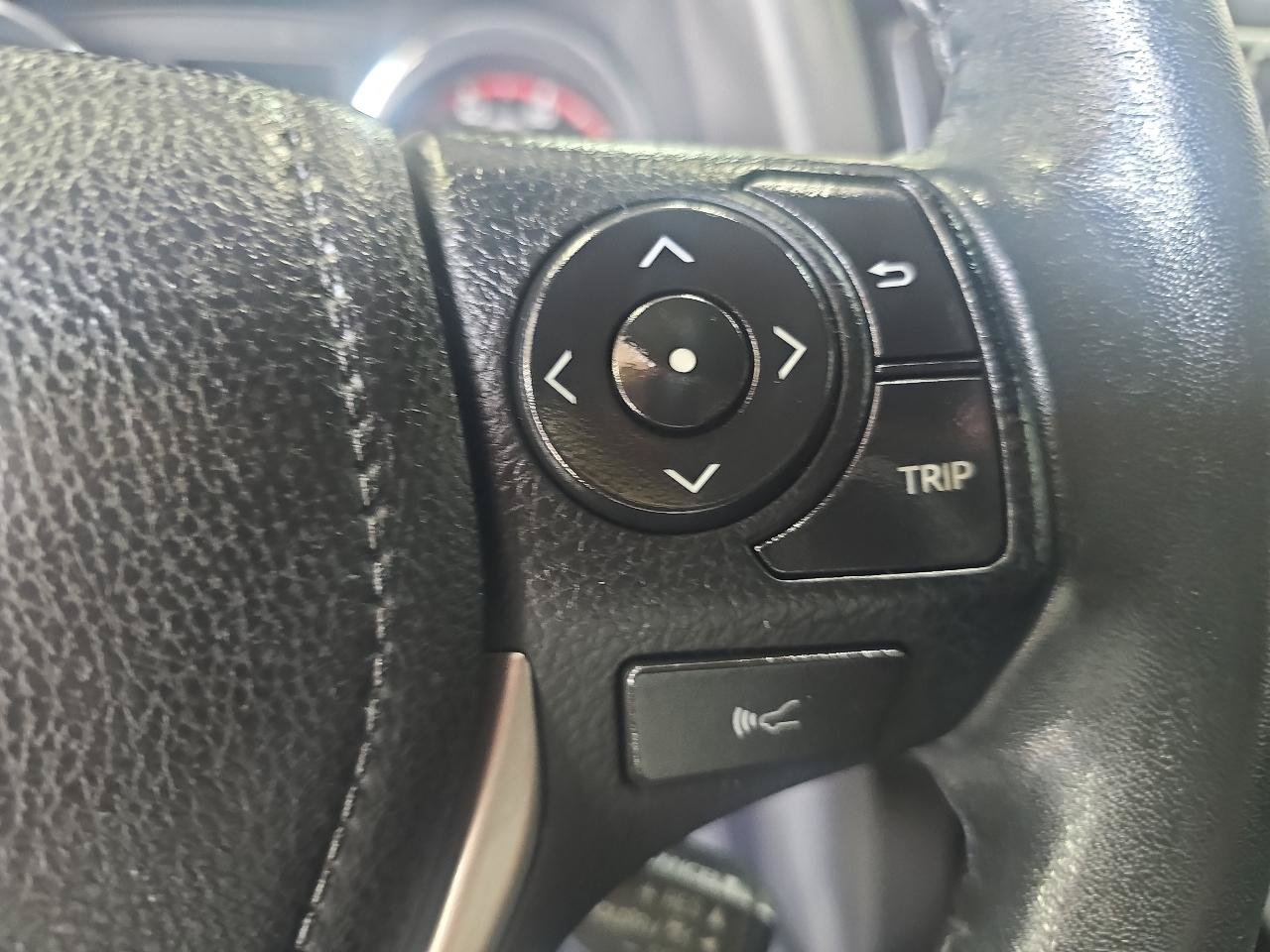 Used 2017 Toyota RAV4 SE AWD/4WD image 11