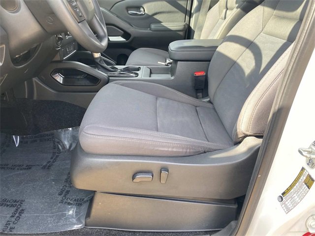 Used 2023 Nissan Frontier SV w/ Midnight Edition Package image 21