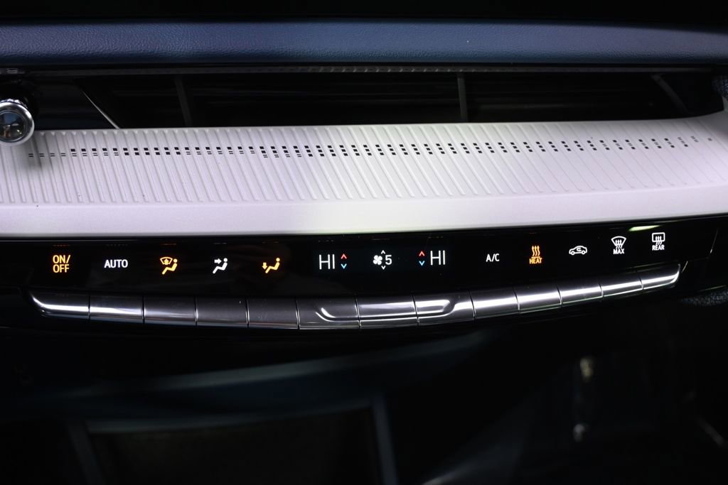 New 2026 Cadillac Optiq Luxury 2 w/ LPO, Floor Liner Package AWD/4WD image 30