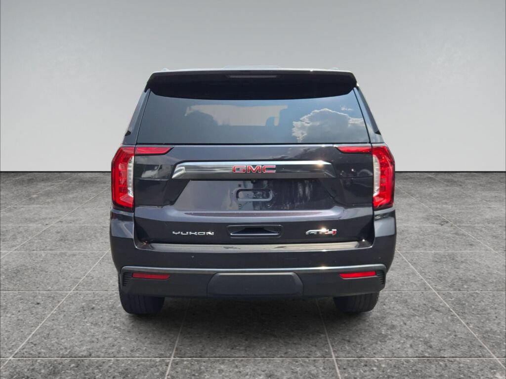 Certified 2023 GMC Yukon AT4 w/ AT4 Premium Package AWD/4WD image 16