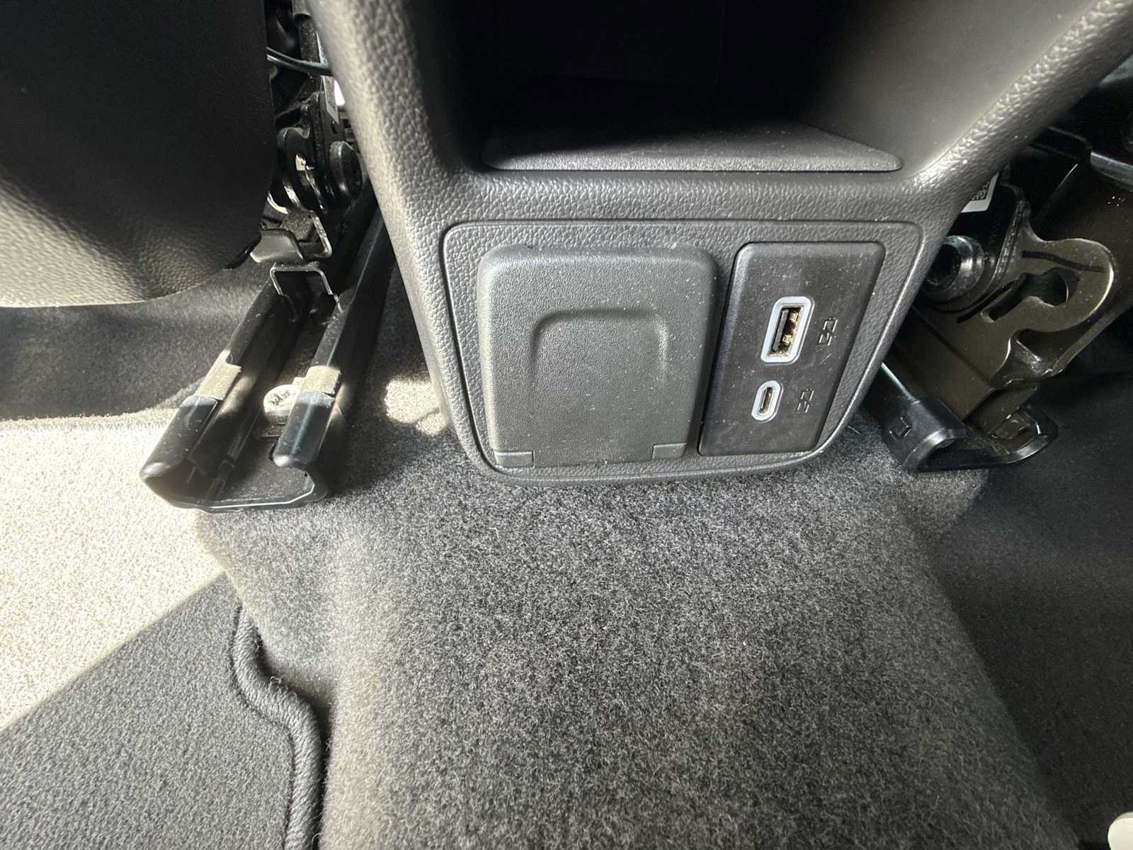 Used 2021 Chevrolet TrailBlazer RS w/ Sun and Liftgate Package AWD/4WD image 21