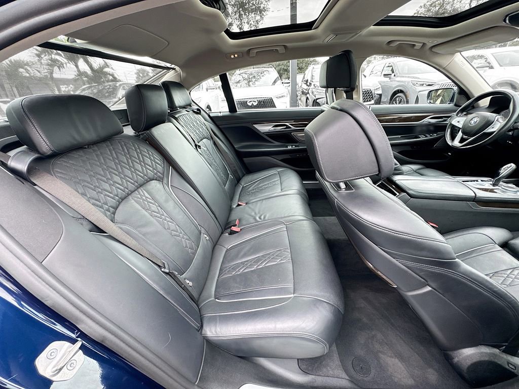 Used 2022 BMW 740i xDrive w/ Luxury Rear Seating Package image 30