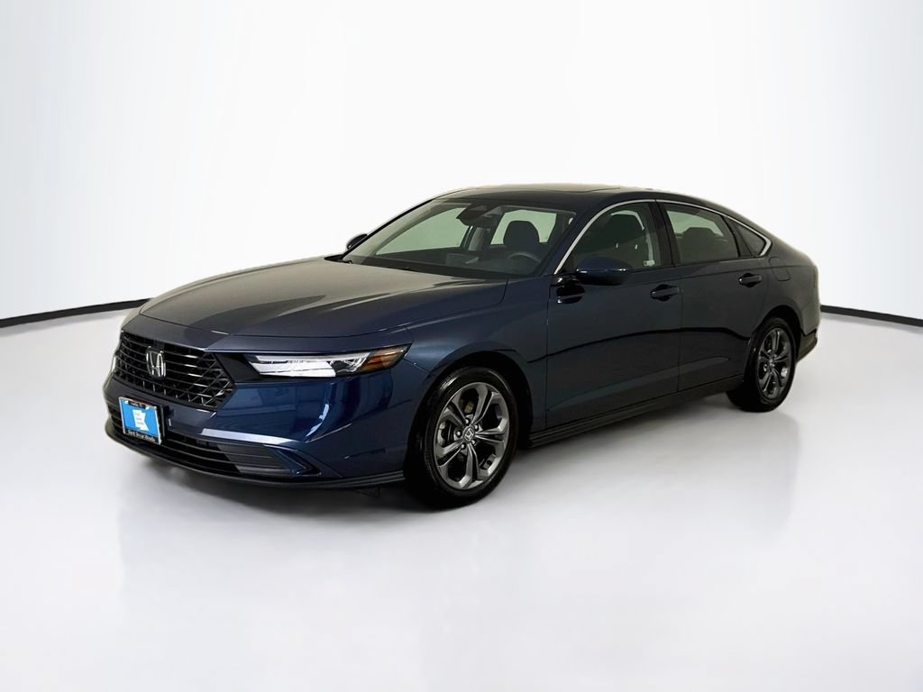 Used 2024 Honda Accord EX image 3