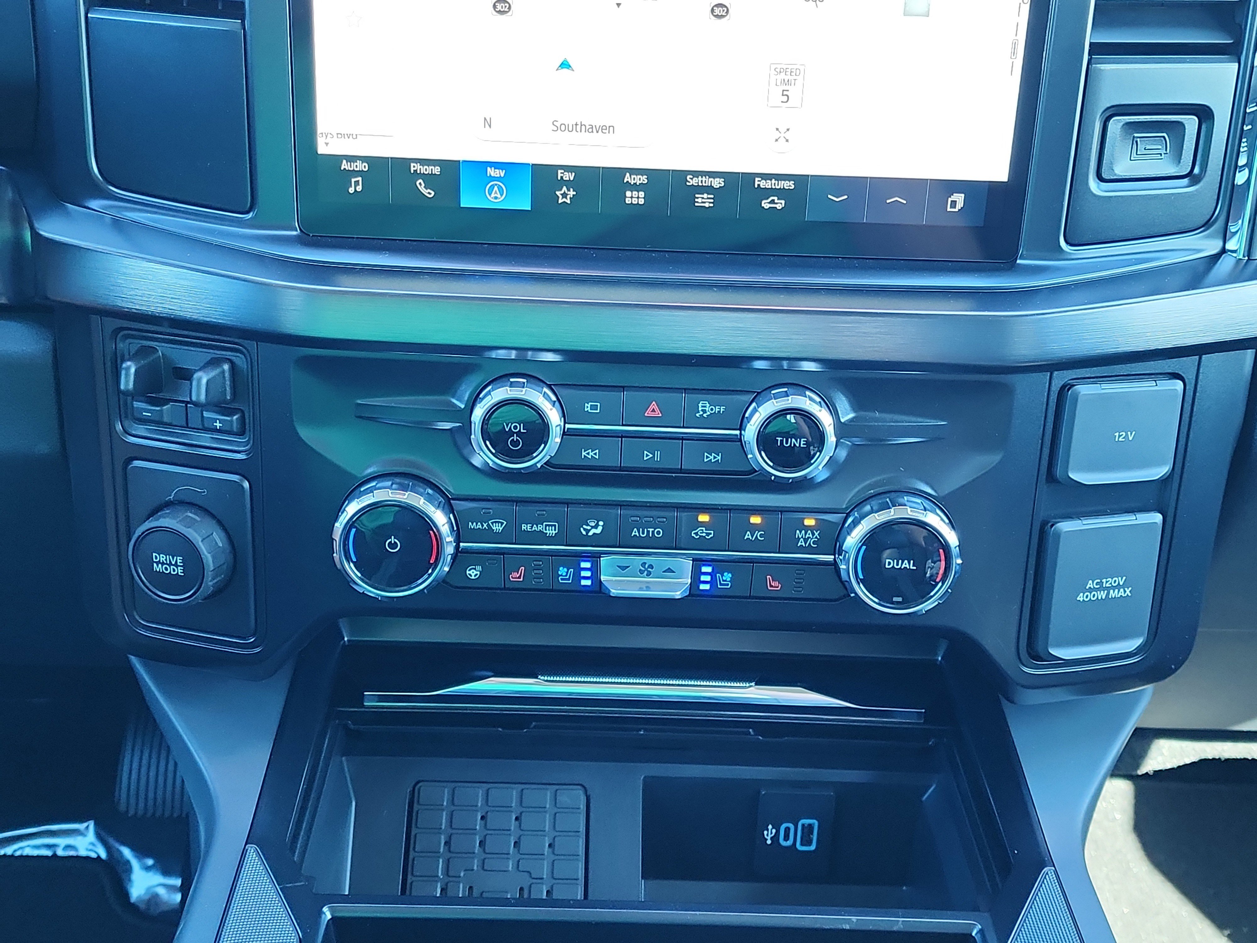 New 2026 Ford F350 Lariat image 14
