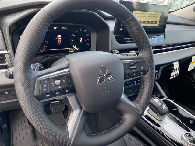 New 2026 Mitsubishi Outlander SE image 12