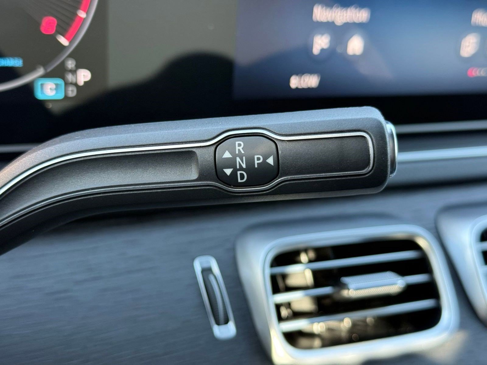 Used 2026 Mercedes-Benz GLS 450 4MATIC image 17