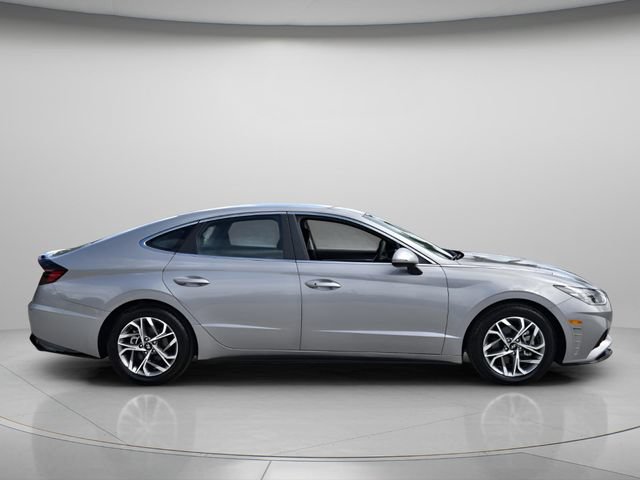 Used 2023 Hyundai Sonata SEL w/ Preferred Accessory Package FWD image 5