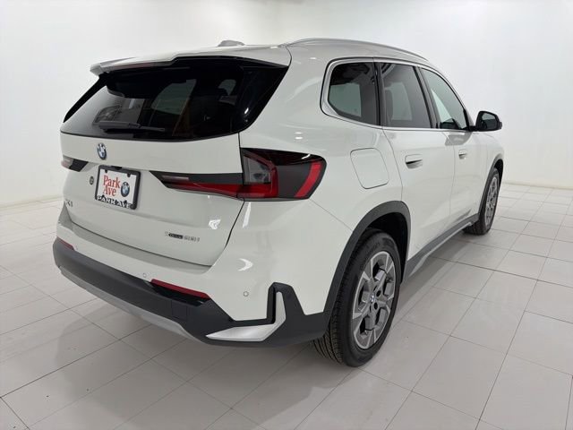 Used 2025 BMW X1 xDrive28i w/ Premium Package image 5