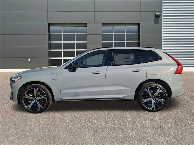 New 2025 Volvo XC60 T8 Ultra w/ Protection Package Premier image 2
