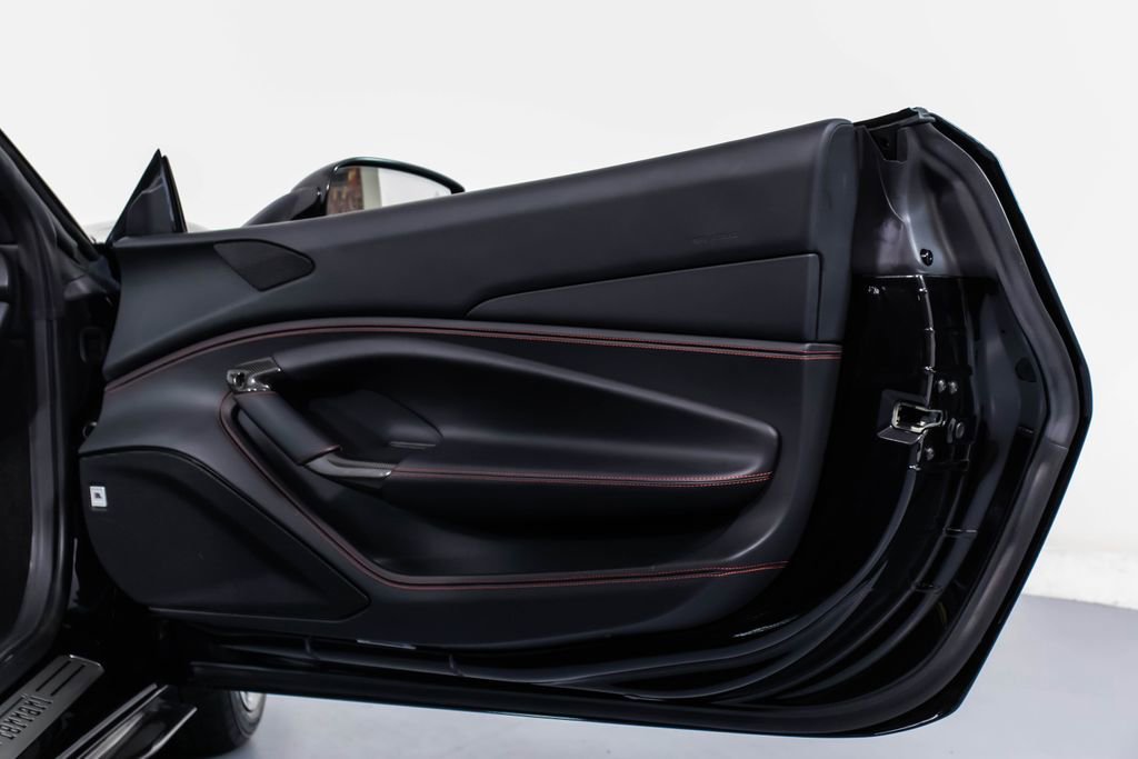 Certified 2022 Ferrari F8 Tributo image 46