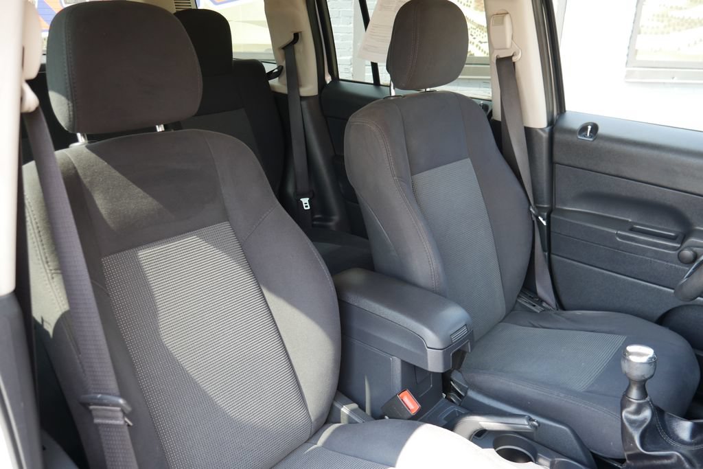 Used 2011 Jeep Patriot Sport FWD image 8