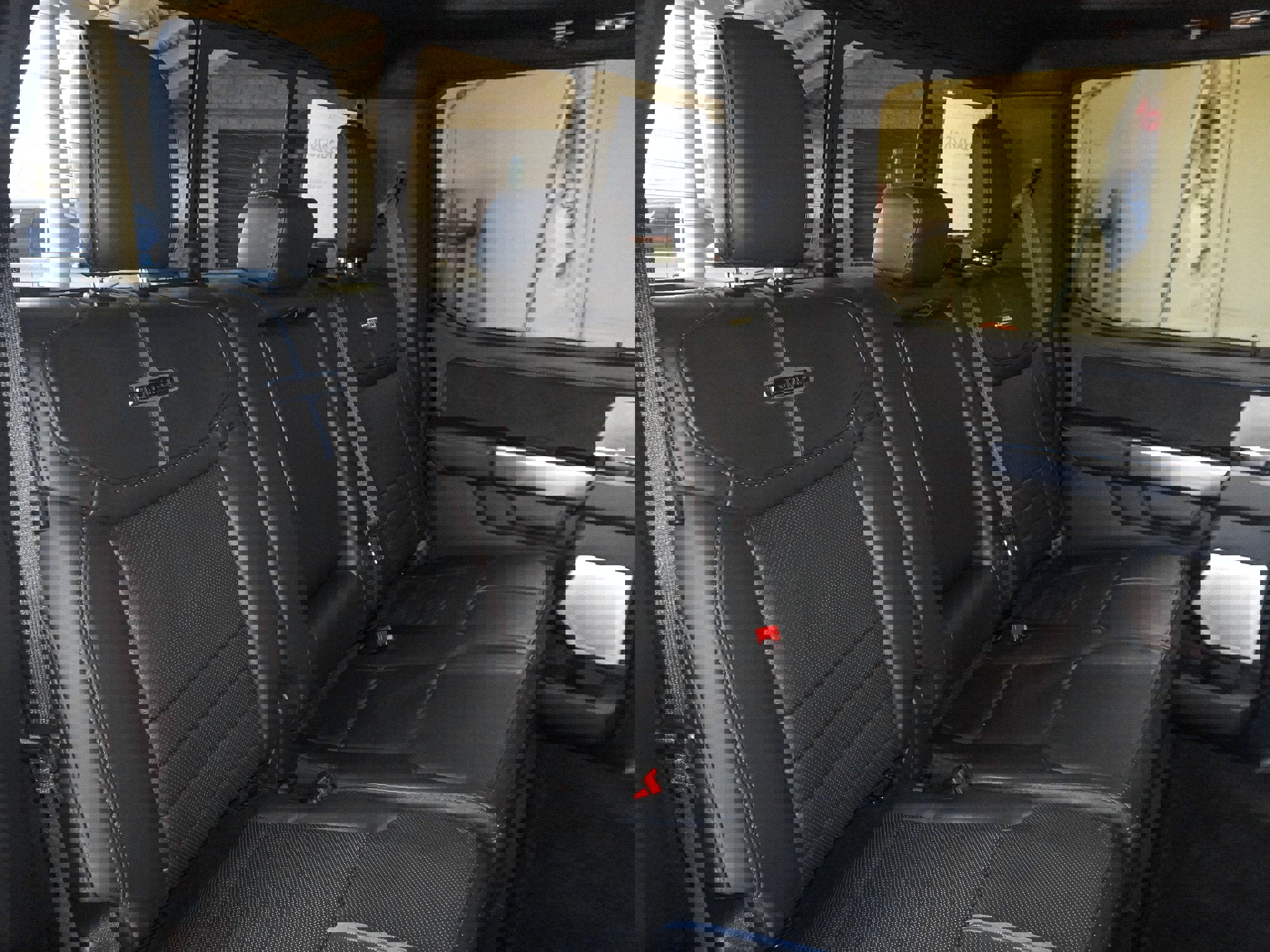 Used 2025 Ford F450 Platinum image 44