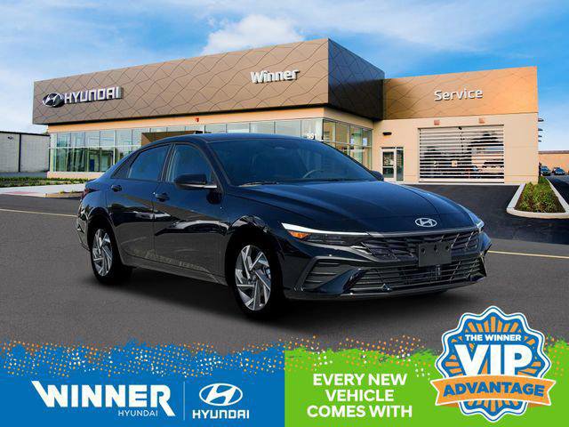 New 2025 Hyundai Elantra SEL image 11