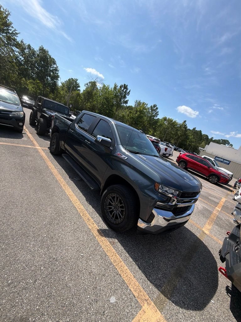 Used 2020 Chevrolet Silverado 1500 LT w/ All-Star Edition AWD/4WD image 2