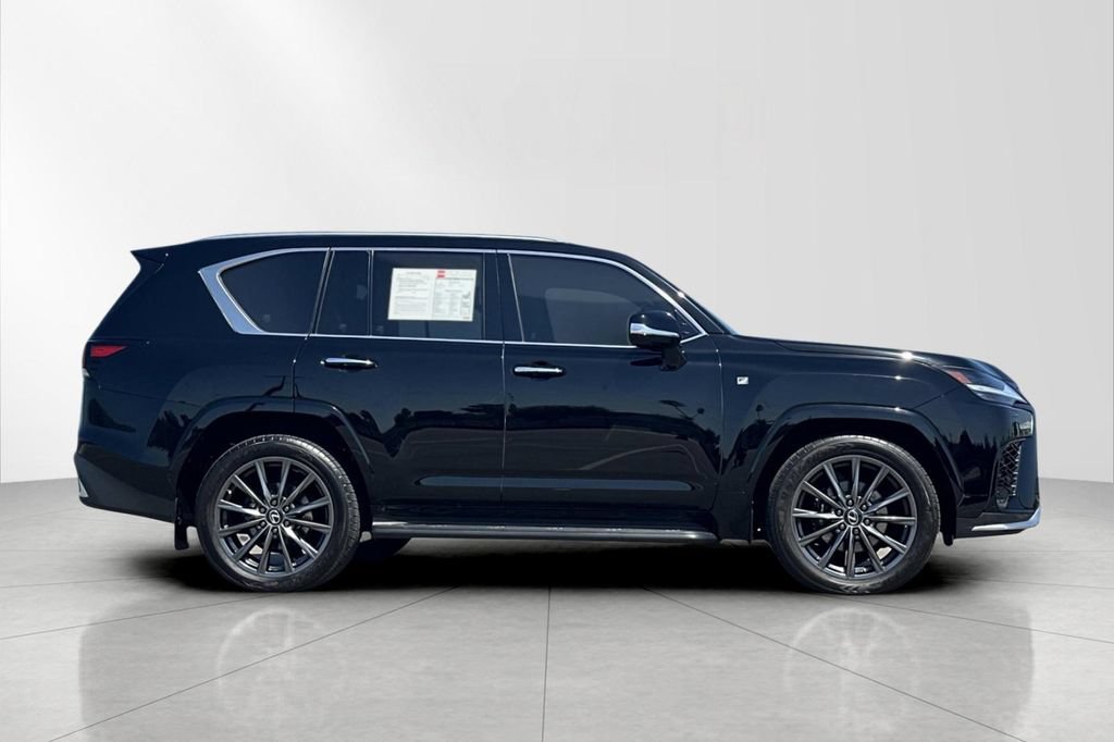 Used 2023 Lexus LX 600 F Sport w/ Accessory Package (Z1) AWD/4WD image 7