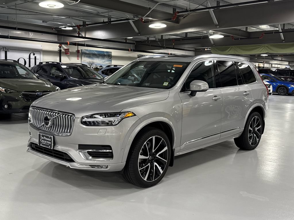 Certified 2023 Volvo XC90 B6 Plus w/ Protection Package AWD/4WD image 5