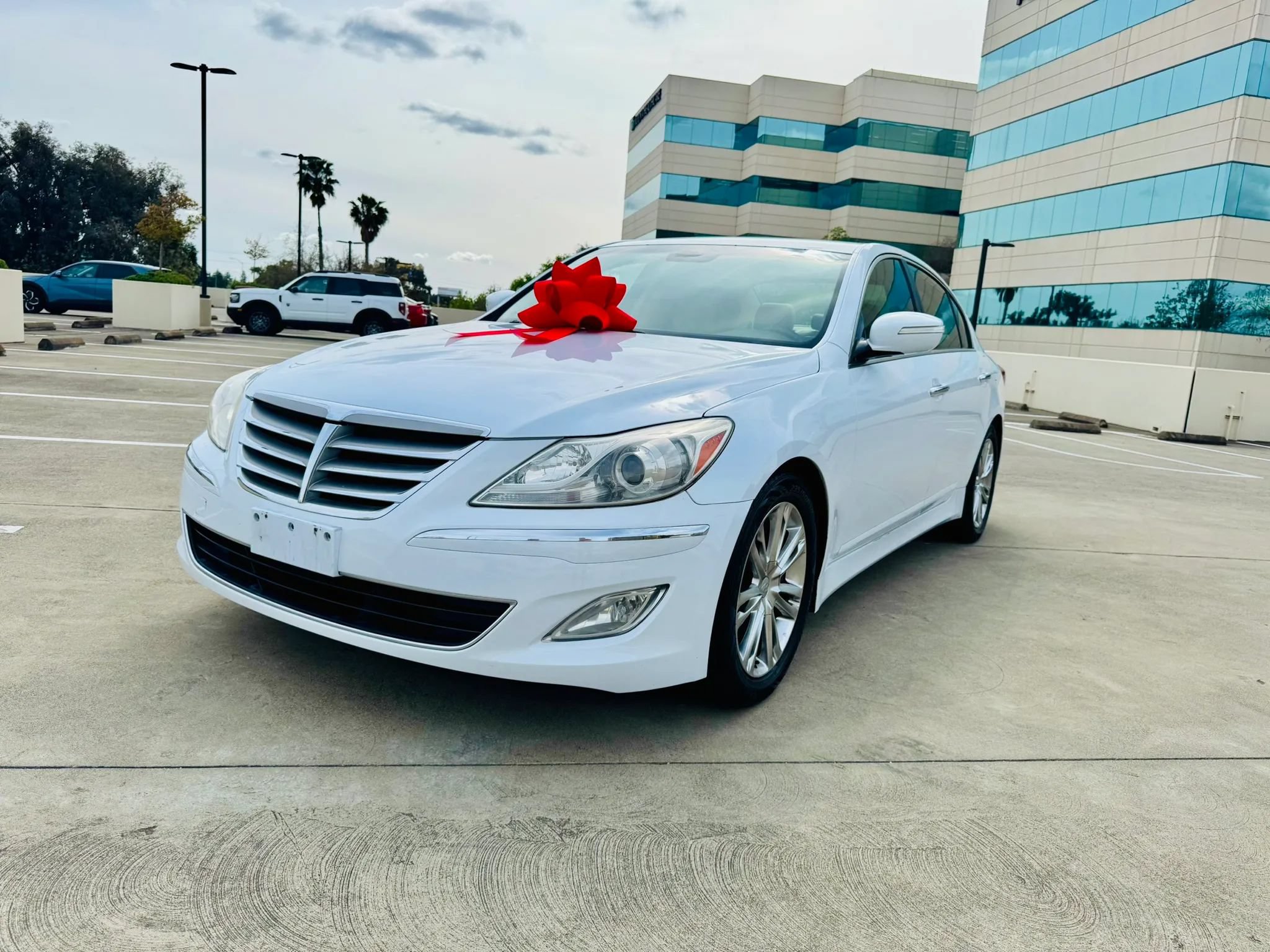 Used 2014 Hyundai Genesis 3.8 RWD image 17