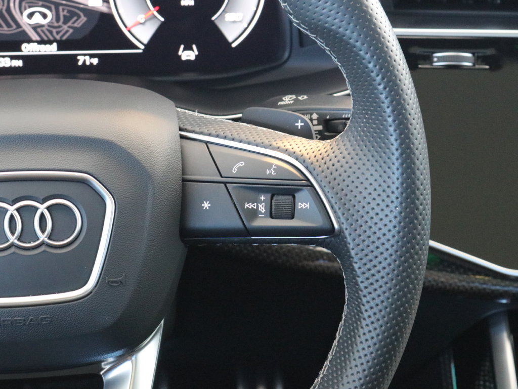 Used 2023 Audi SQ7 Premium Plus AWD/4WD image 13