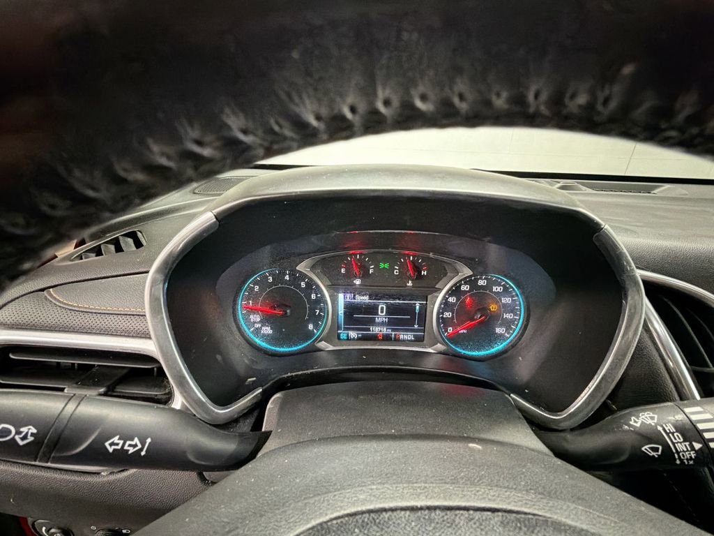 Used 2018 Chevrolet Equinox Premier image 11