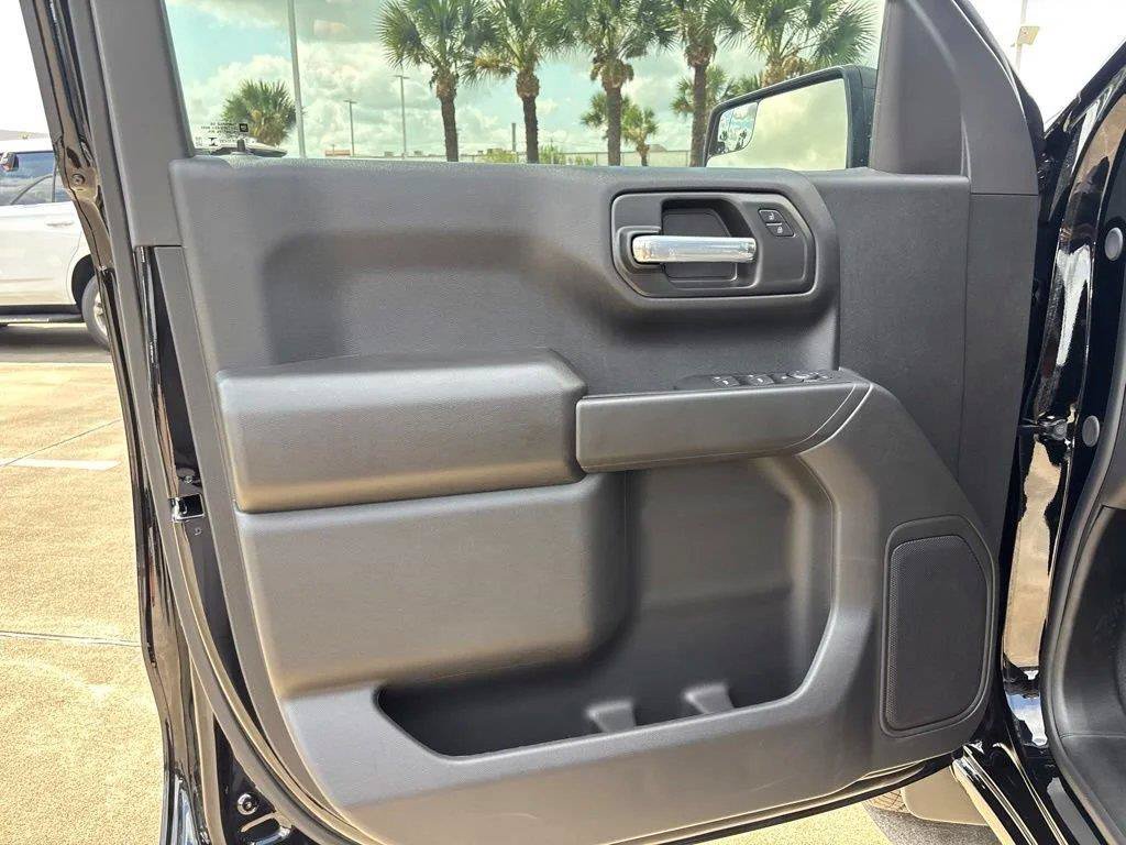 New 2026 Chevrolet Silverado 1500 Custom RWD image 17