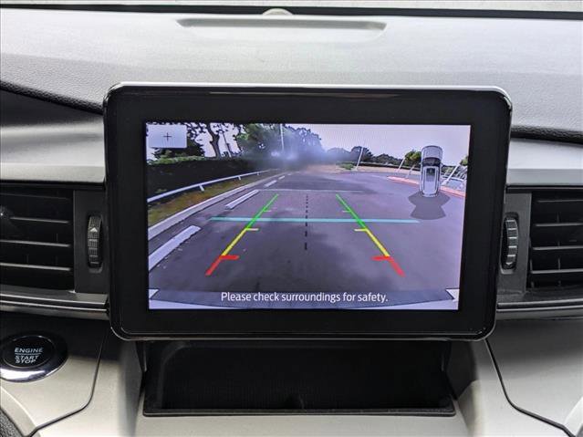 Used 2022 Ford Explorer XLT image 14