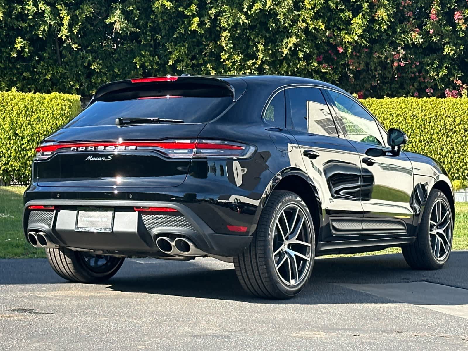 New 2026 Porsche Macan S AWD/4WD image 8