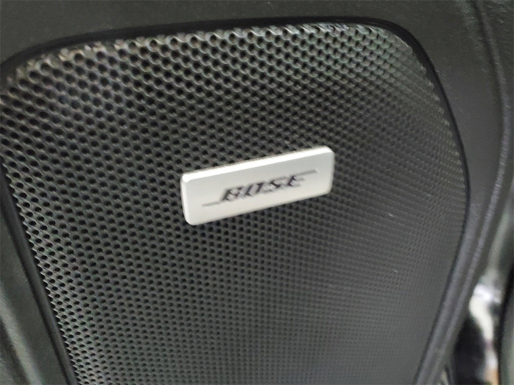 Used 2020 Chevrolet Silverado 1500 LT Trail Boss w/ Midnight Edition image 10