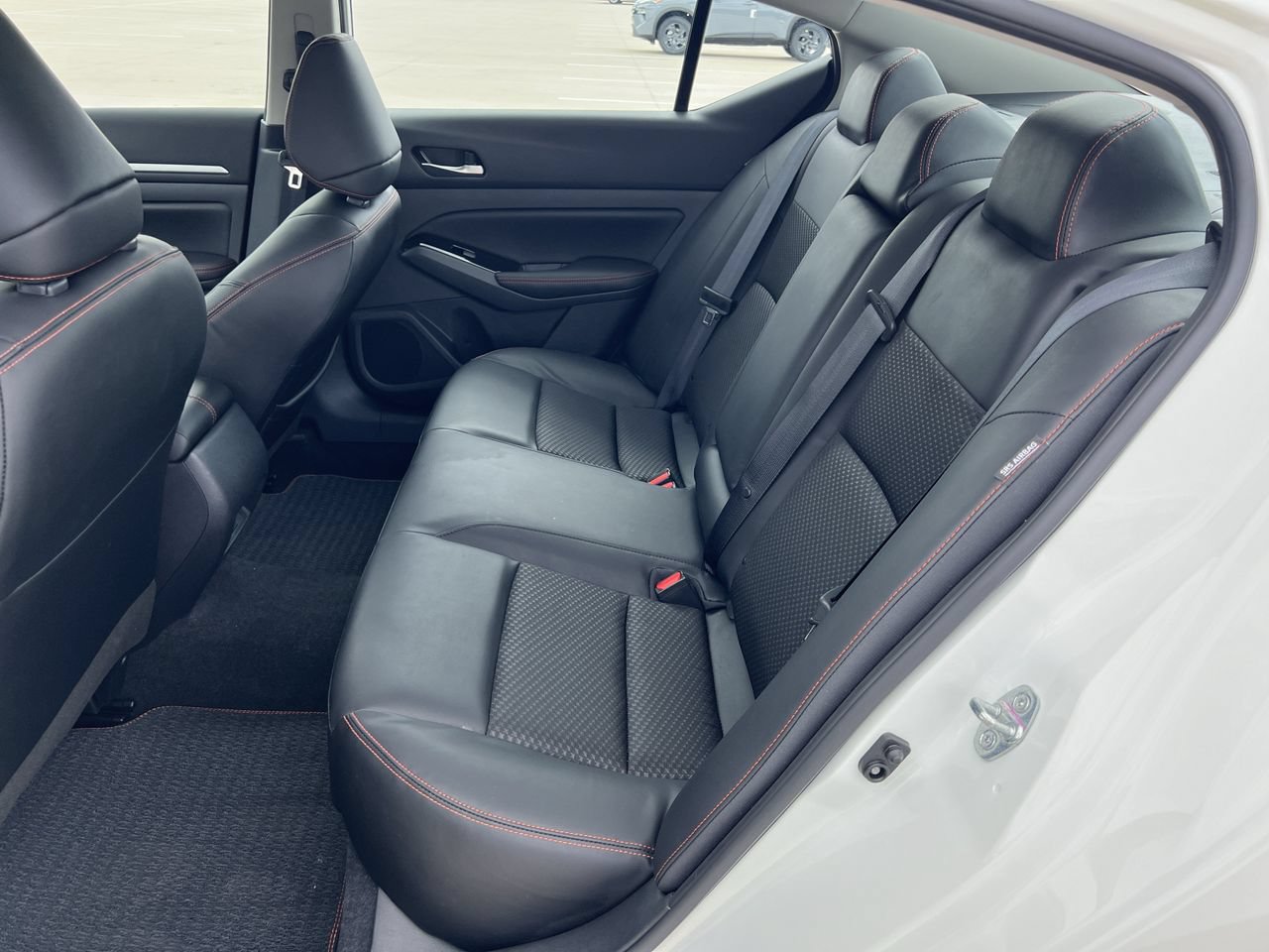 Used 2024 Nissan Altima 2.5 SR FWD image 10