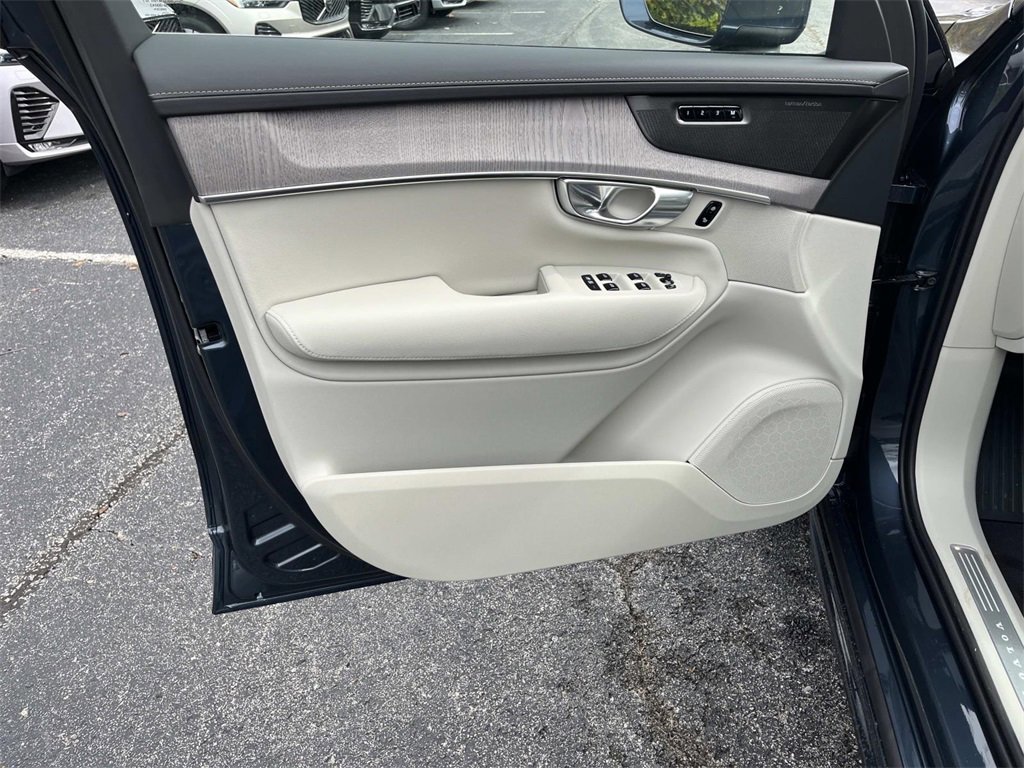 New 2026 Volvo XC90 B6 Ultra image 20