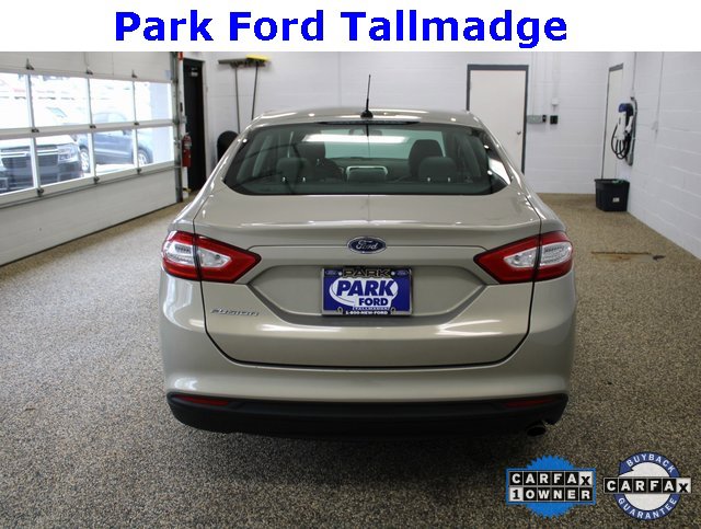 Used 2015 Ford Fusion S image 4