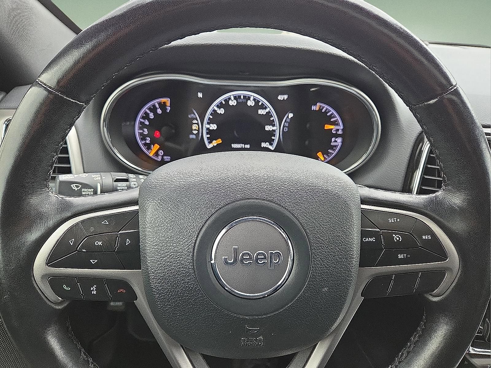 Used 2020 Jeep Grand Cherokee Altitude image 24