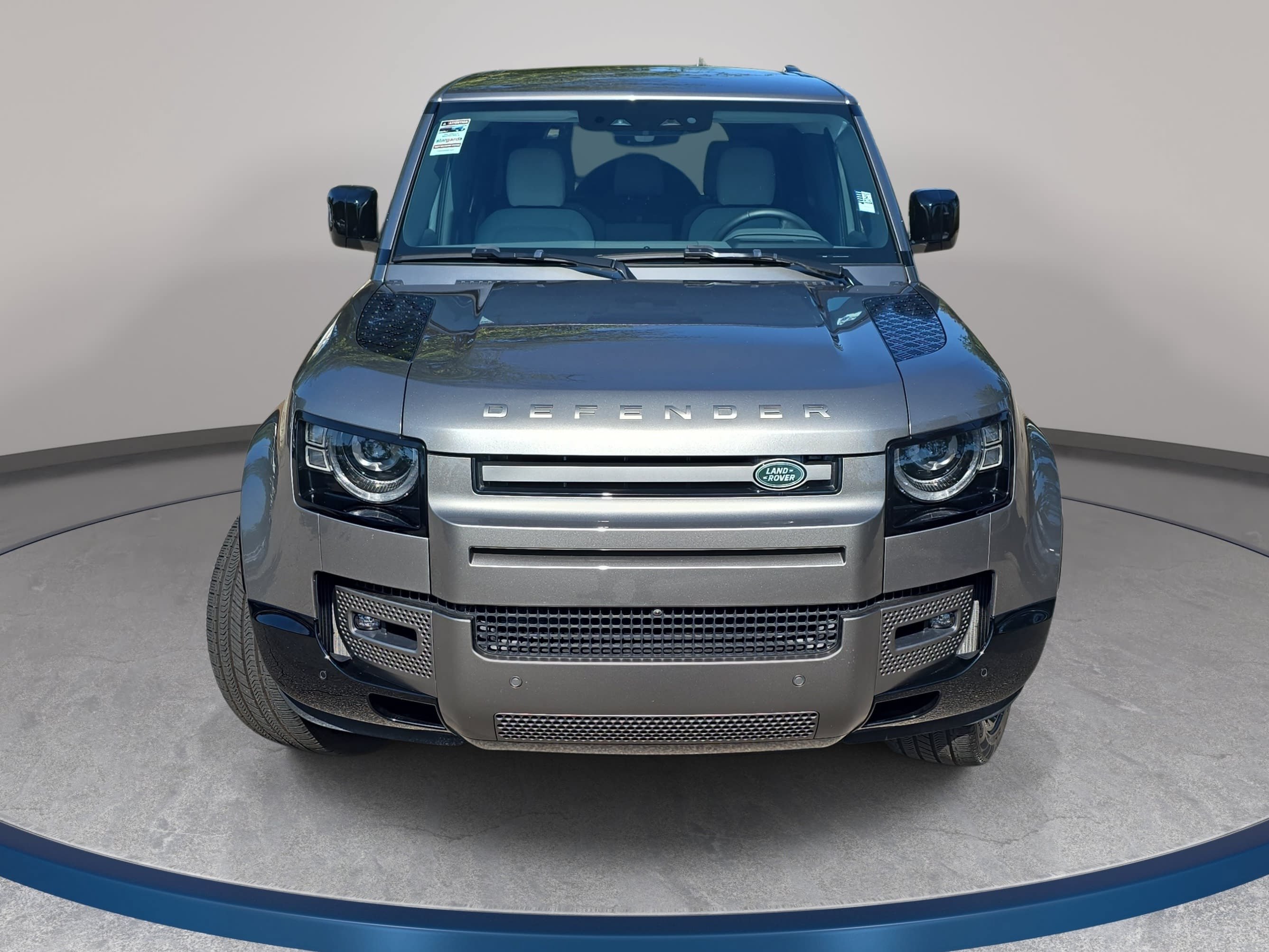 Certified 2025 Land Rover Defender 110 X-Dynamic SE AWD/4WD image 2