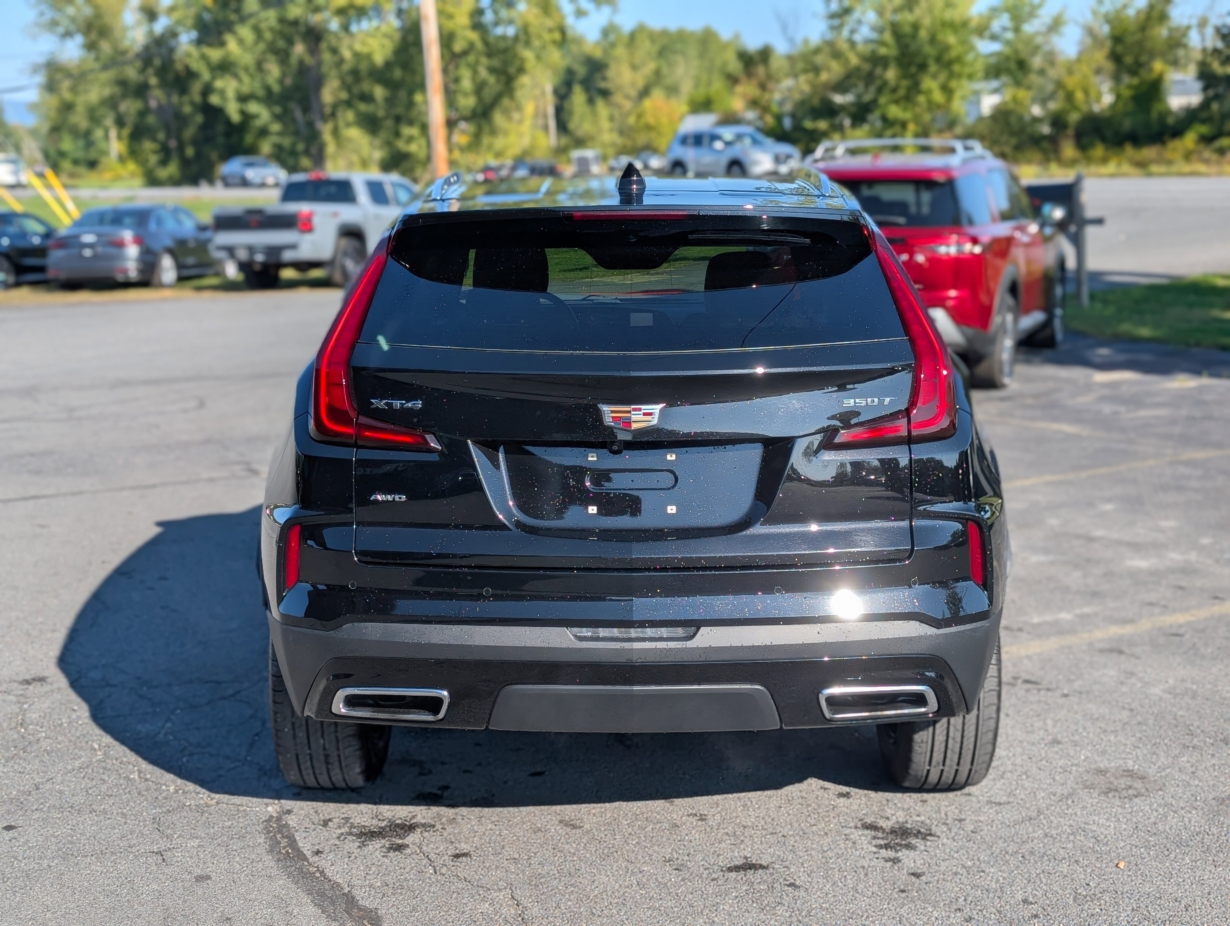 Used 2024 Cadillac XT4 Premium Luxury image 9