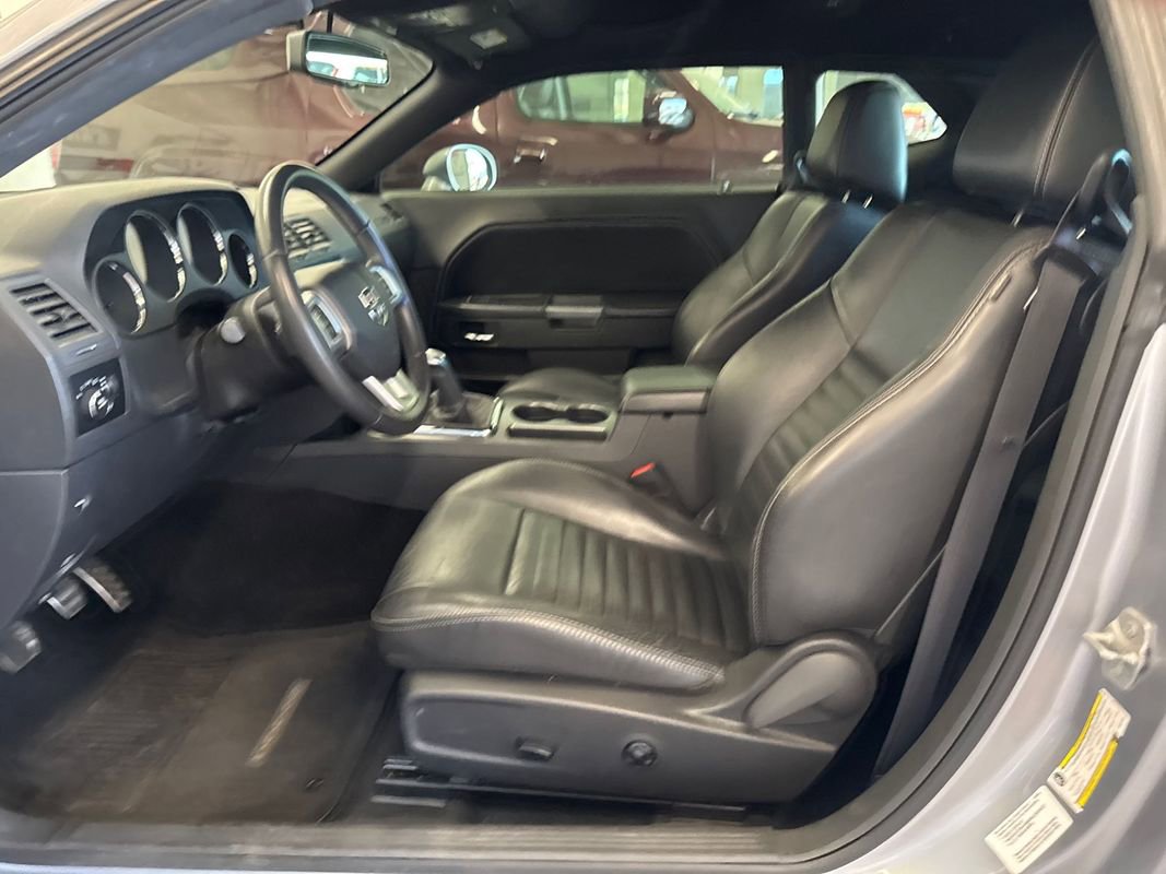 Used 2014 Dodge Challenger R/T Plus RWD image 24