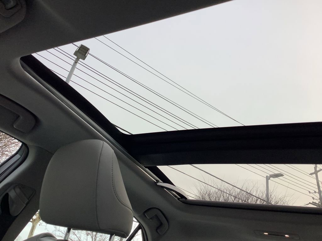 Used 2018 Toyota Camry XSE image 31