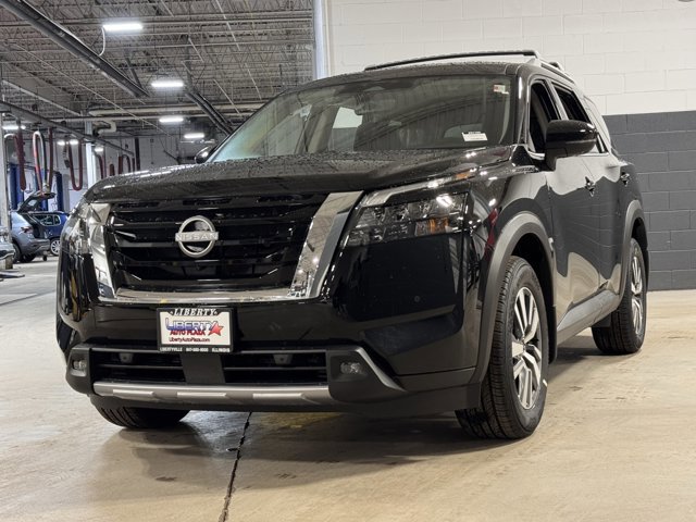 New 2025 Nissan Pathfinder SL image 30
