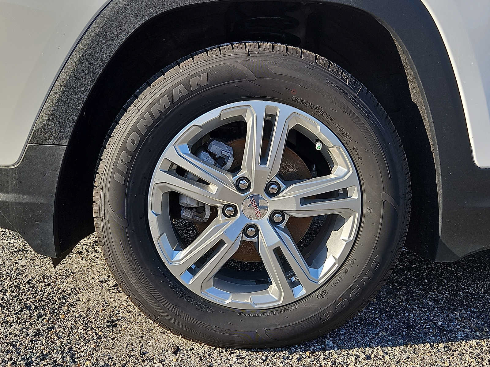 Used 2024 GMC Terrain SLE AWD/4WD image 8