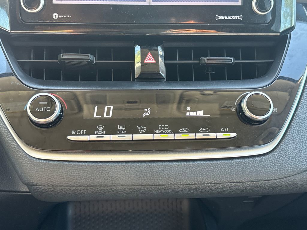 Used 2022 Toyota Corolla LE FWD image 23