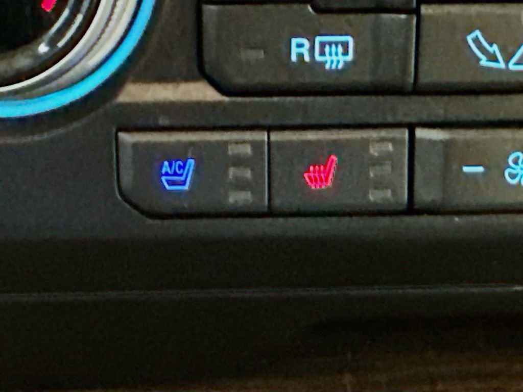 Used 2017 Ford F150 Lariat w/ Equipment Group 502A Luxury AWD/4WD image 24