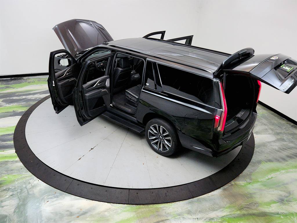 Used 2022 Cadillac Escalade ESV Sport w/ Touring Package AWD/4WD image 41