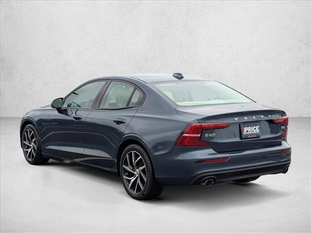 Used 2020 Volvo S60 T5 Momentum image 7