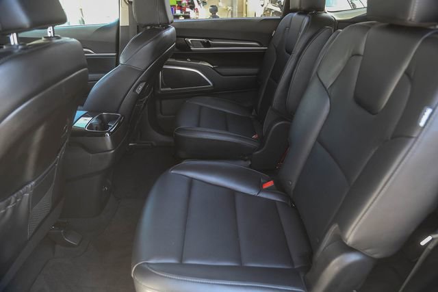 Used 2023 Kia Telluride S image 19