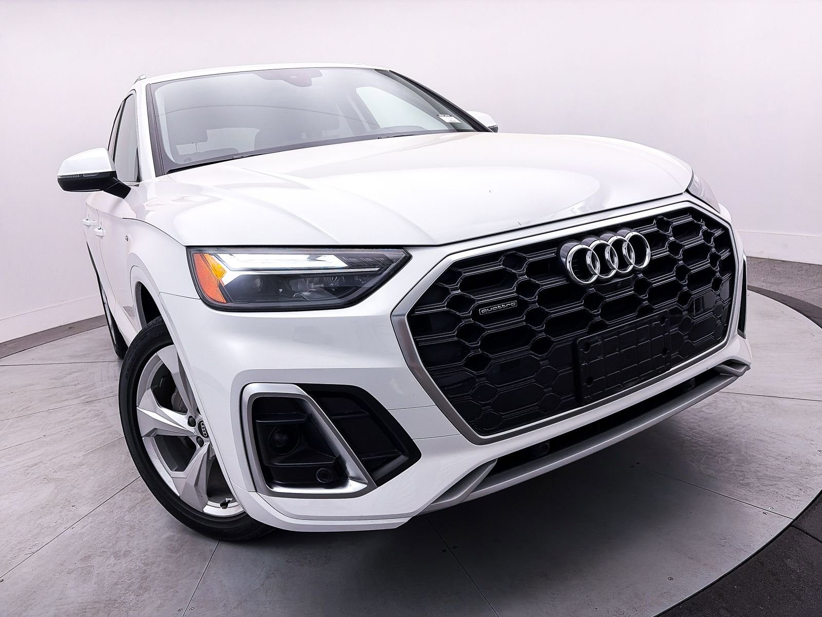 Used 2023 Audi Q5 2.0T Premium Plus AWD/4WD image 9