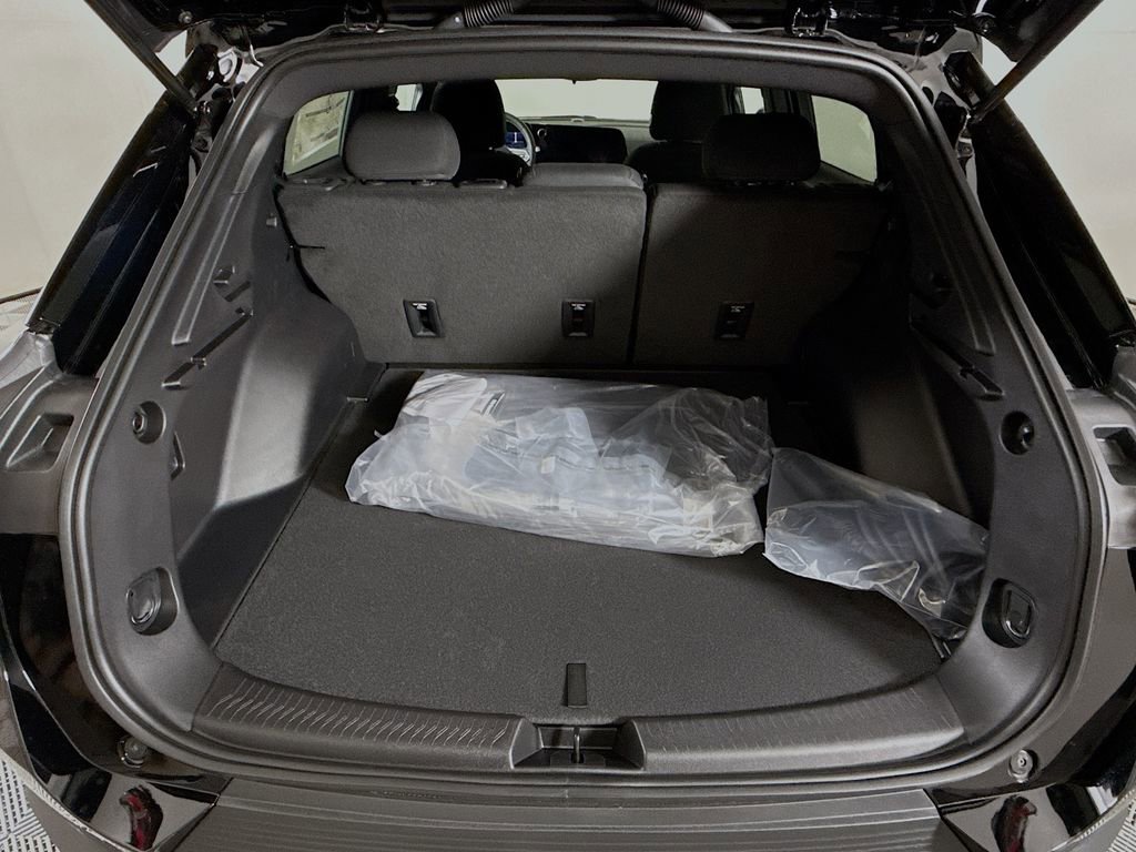 New 2026 Chevrolet Equinox EV LT w/ Comfort Package image 23