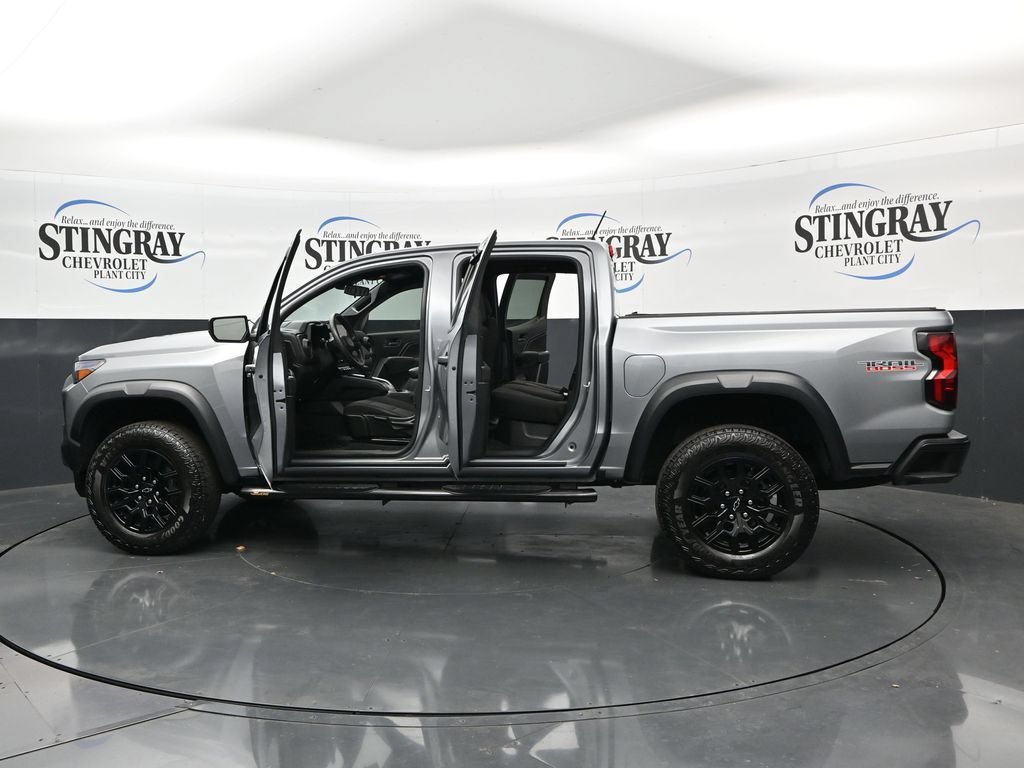 Used 2023 Chevrolet Colorado Trail Boss AWD/4WD image 37