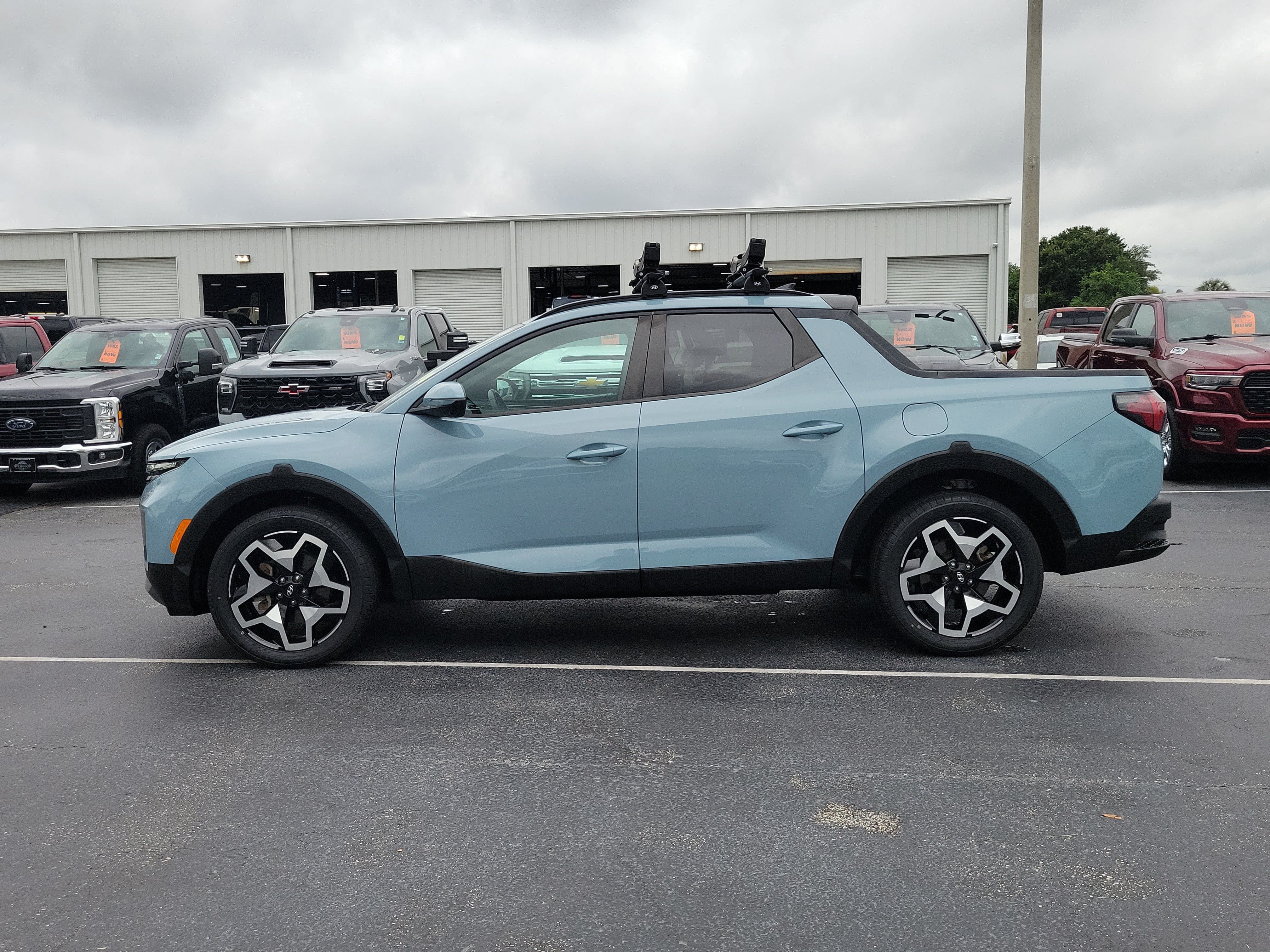 Used 2022 Hyundai Santa Cruz Limited AWD/4WD image 6