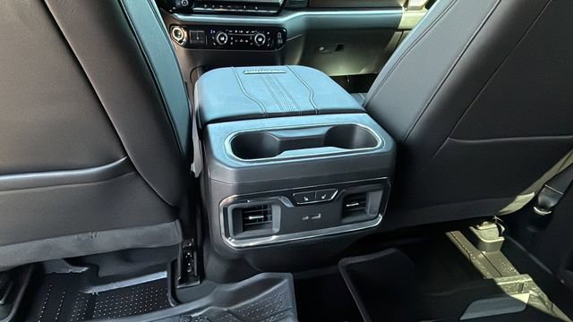 Used 2024 Chevrolet Silverado 2500 High Country w/ High Country Premium Package image 21