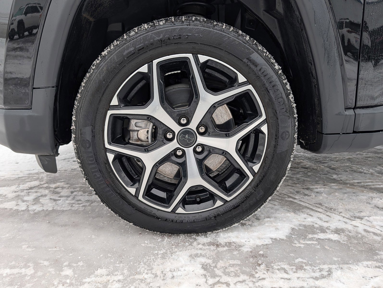 Used 2025 Jeep Compass Limited image 15