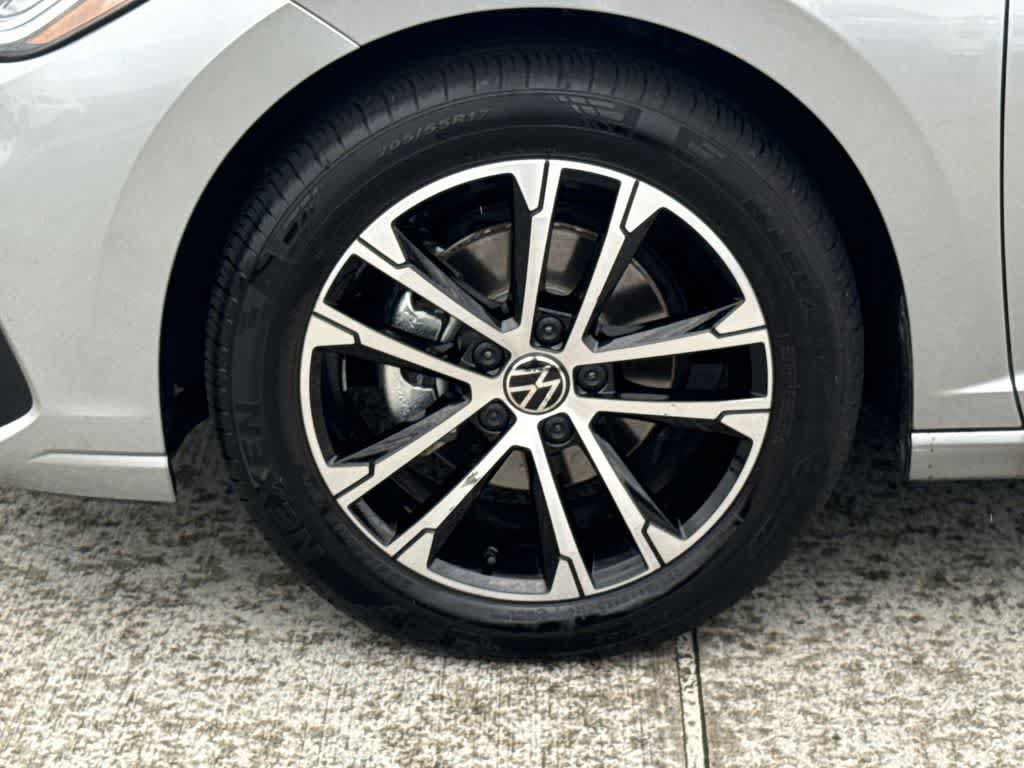 Used 2025 Volkswagen Jetta Sport FWD image 11